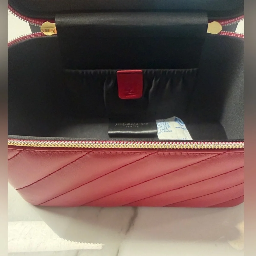 YSL Quilted Red Leather Cosmetic Case with Gold Hardware NEW - Picture 3 of 9